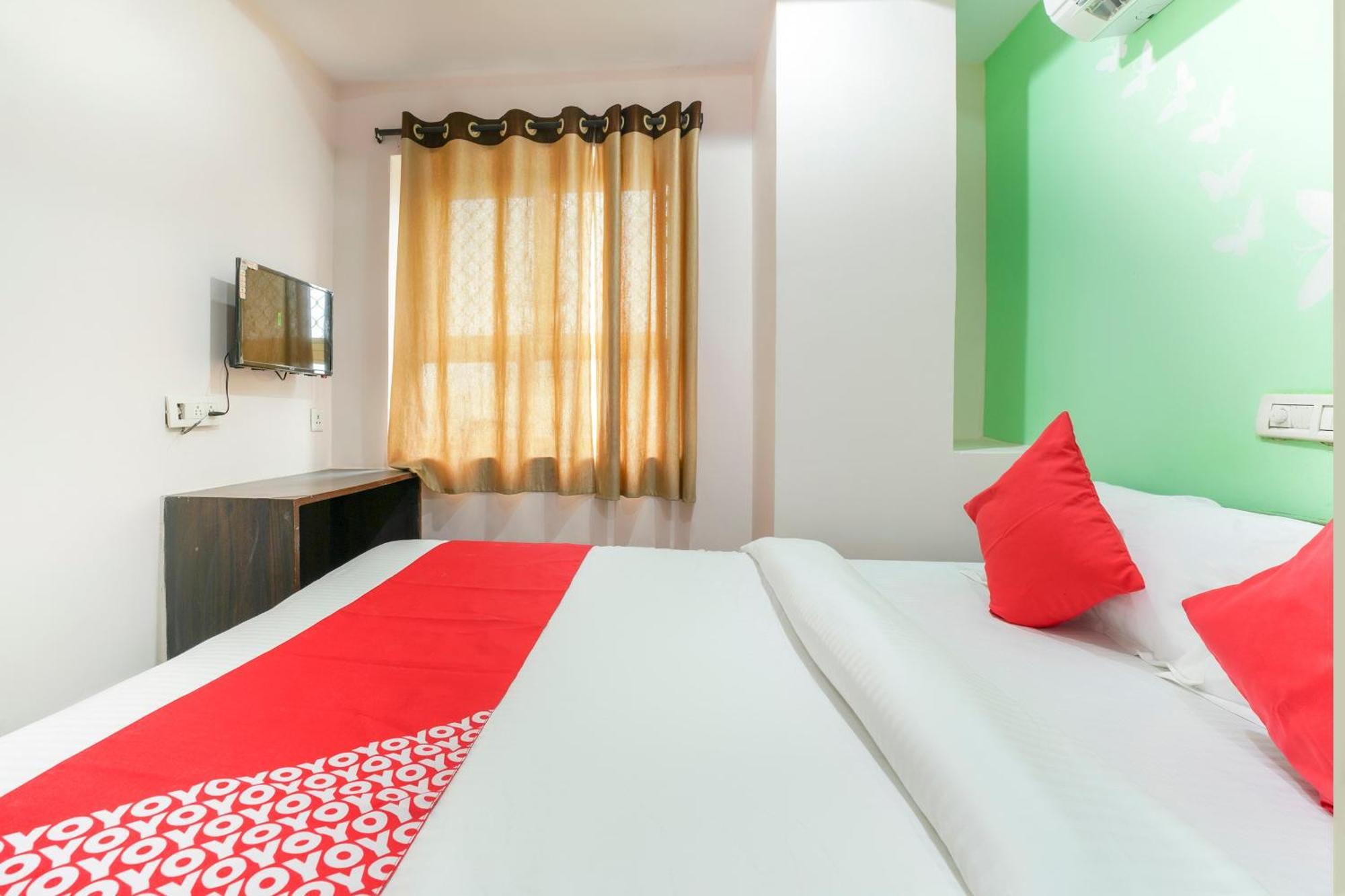 Spot On Sunshine Inn Hyderabad Ngoại thất bức ảnh