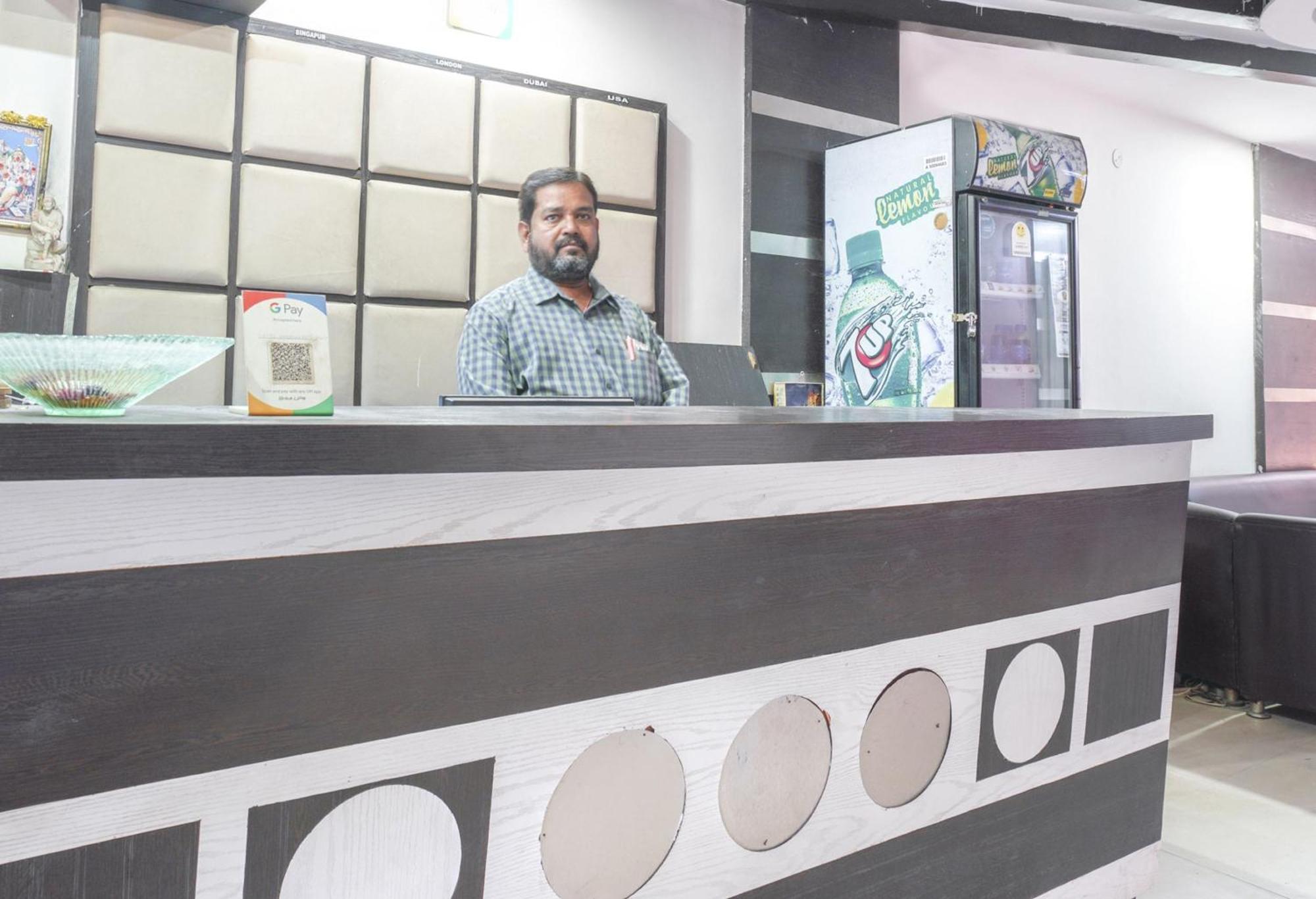 Spot On Sunshine Inn Hyderabad Ngoại thất bức ảnh